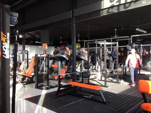crossfit en ANYTIME – FITNESS GYM CAMPOSOL