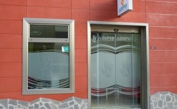 Gimnasio Francis, Arucas - La Palma, Islas Canarias