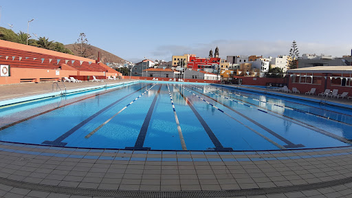 Piscina Mpal. De Santa MaríA De GuíA en Guía